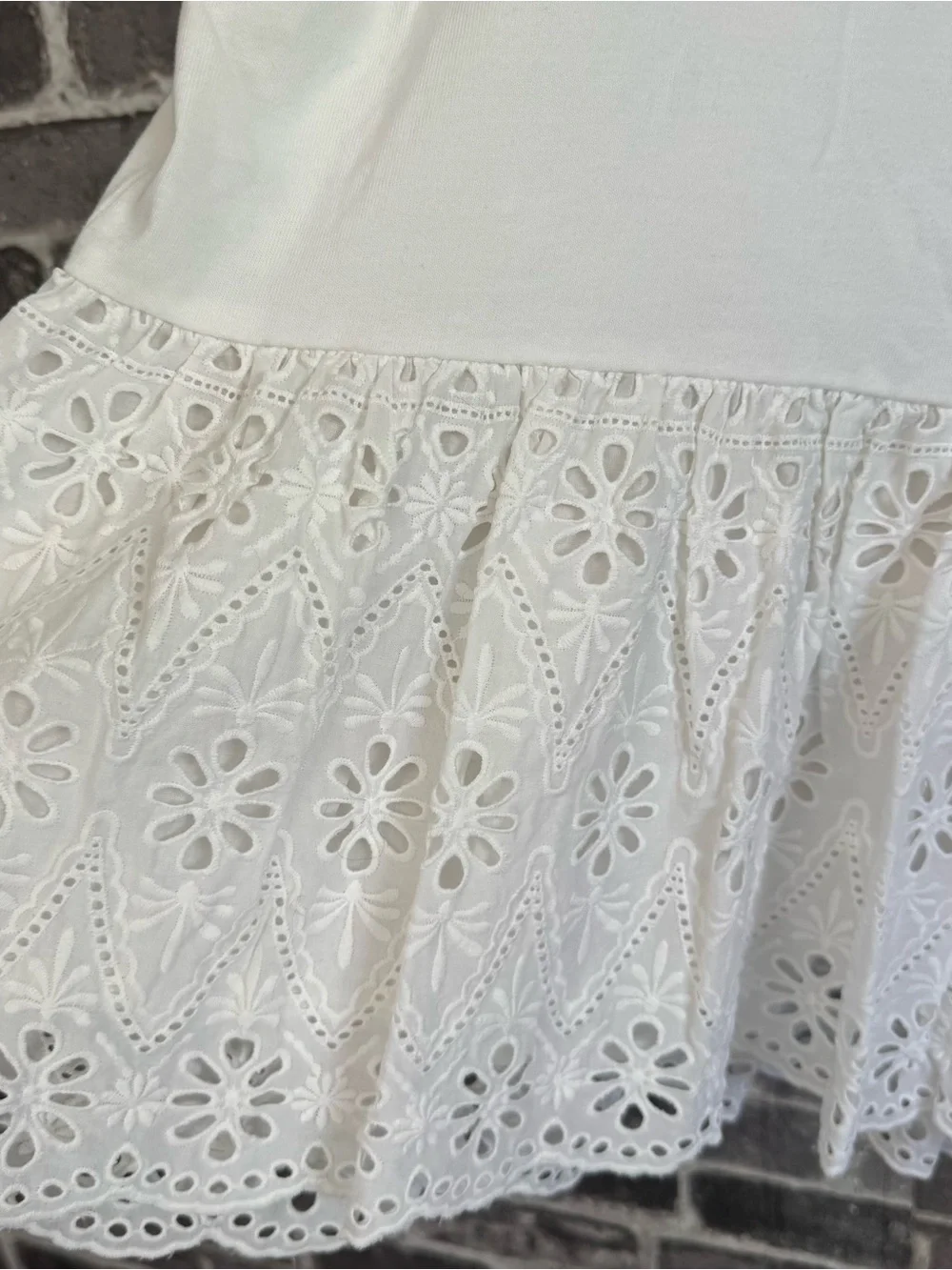 Broome Street Kate Spade peplum tee shirt top white eyelet